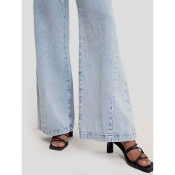 Wide-leg Light Washed Jeans